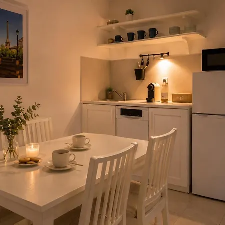 2 Bedroom, Private Bath Near *